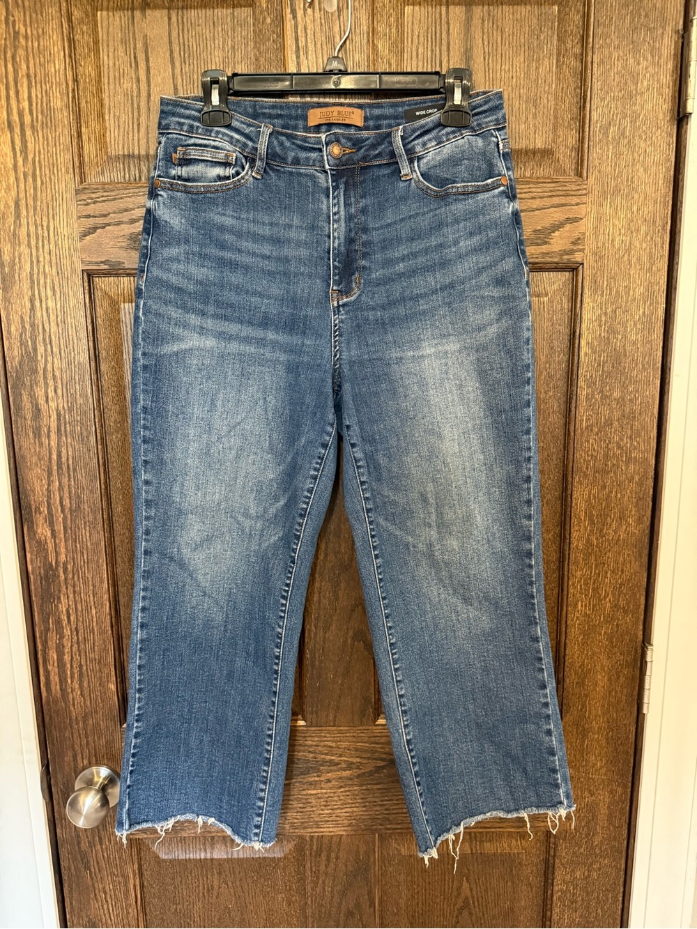 Judy Blue Medium Blue Cropped Wide-Leg Jeans